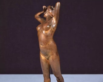 Antique French Nude Bronze Sculpture of a Woman by R.C. Ireland (1882-1921)