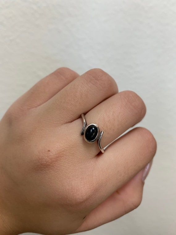 Sterling Silver Black Onyx Oval Ring