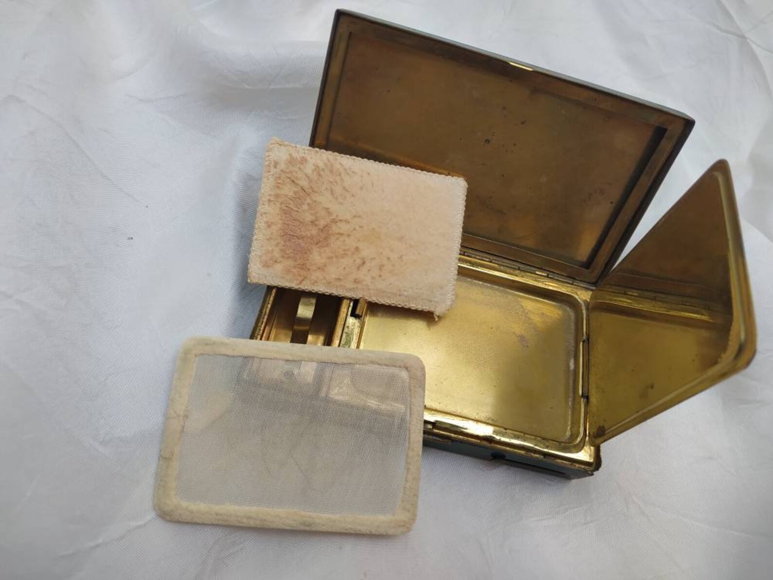 Vintage Powder Box No More Functional Collectible Powder Box Etsy UK