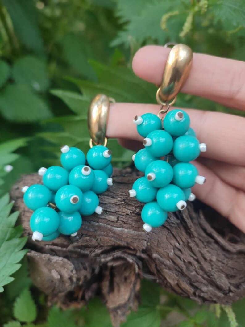 Vintage cluster earrings for pierced ears Dangle drop cluster earrings Turquoise grape earrings Timeless elegance looks Handmade beaded Vtg image 1