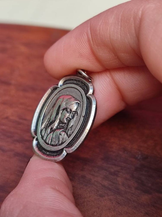 Vintage religious pendant Virgin Mary Small Charm… - image 2