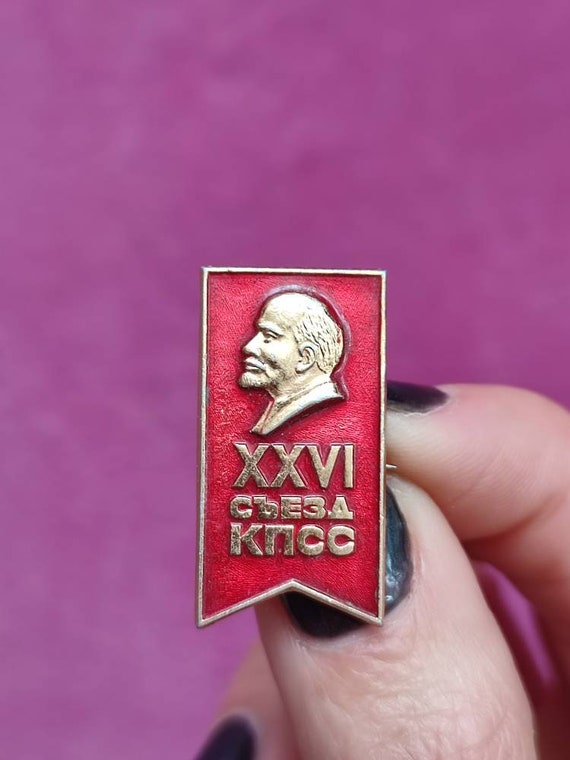 Set of 2 vintage Soviet pins badges 1970s Origina… - image 8