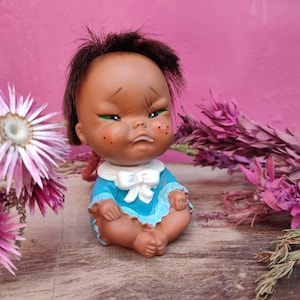 Japanese doll Hawaiian rubber sassy sitting doll Miss moody face doll Rolled head Kitschy doll Vinyl vintage dolls Moody Cuties Iwai doll