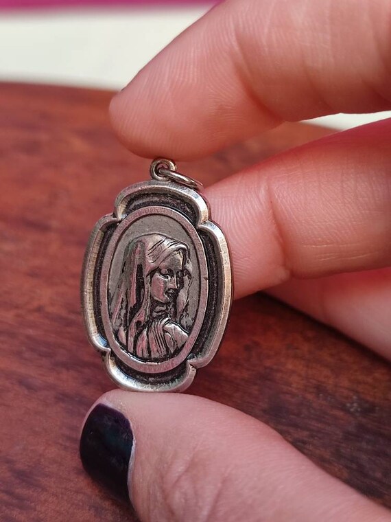Vintage religious pendant Virgin Mary Small Charm… - image 4