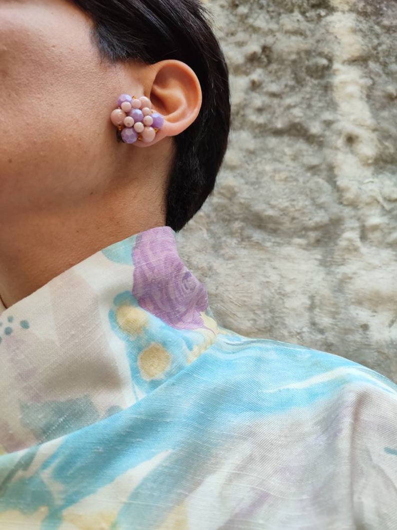 Vintage funky cluster earrings Summer jewelry Summer time earrings Clip on earrings Faux bijoux Beaded earrings Purple colour earrings Retro image 5