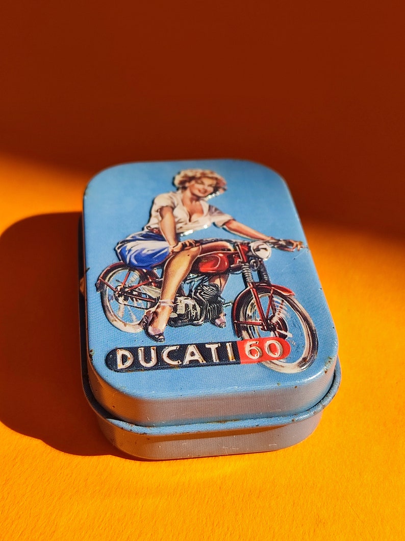 Vintage DUCATI 60 mint box Miniature tin box Nostalgic retro motorcycle Ducati Cucciolo Motorcycle Lovers accessories Ducati memorabilia image 9