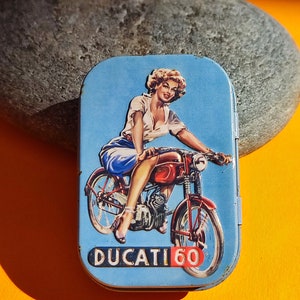 Vintage DUCATI 60 mint box Miniature tin box Nostalgic retro motorcycle Ducati Cucciolo Motorcycle Lovers accessories Ducati memorabilia image 2