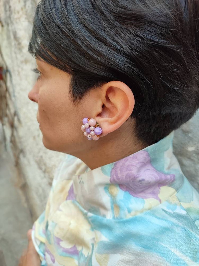 Vintage funky cluster earrings Summer jewelry Summer time earrings Clip on earrings Faux bijoux Beaded earrings Purple colour earrings Retro image 9