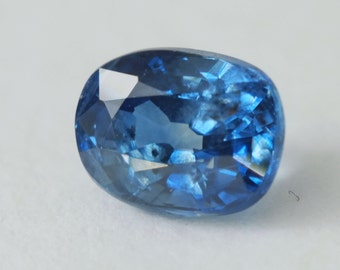 Blue Sapphire Madagascar 0.68ct 5.4x4.1x3.3mm Loose Gemstone Ukraine Support