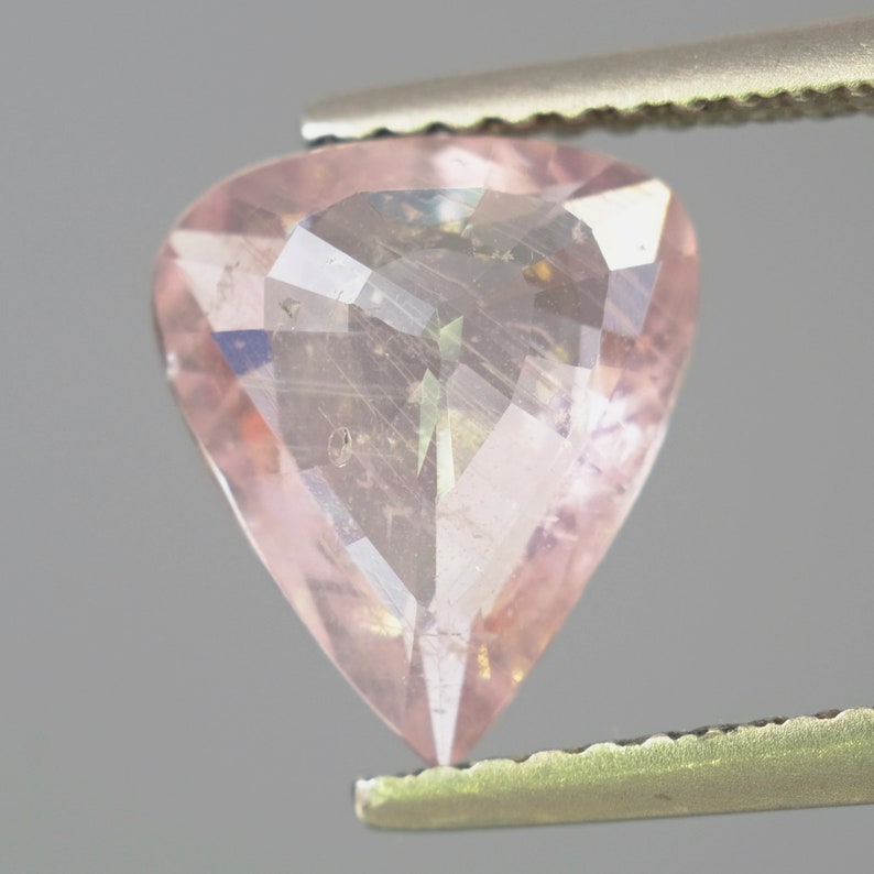 Completely natural Sapphire Songea 2.00ct 9.5x8.2x3.5mm Loose Gemstone Untreated Unheated