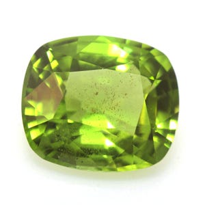 Peridot Chrysolite Forsterite Olivine 3.15ct 9.6x8.4x5.3mm Myanmar