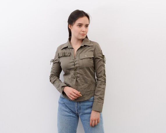 Chemise kaki militaire femme sale