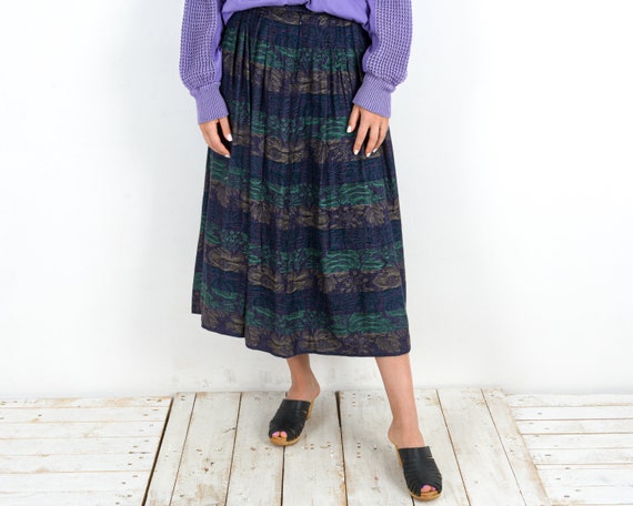 Vintage Women's M Summer Skirt Mid-calf Purple Re… - image 1
