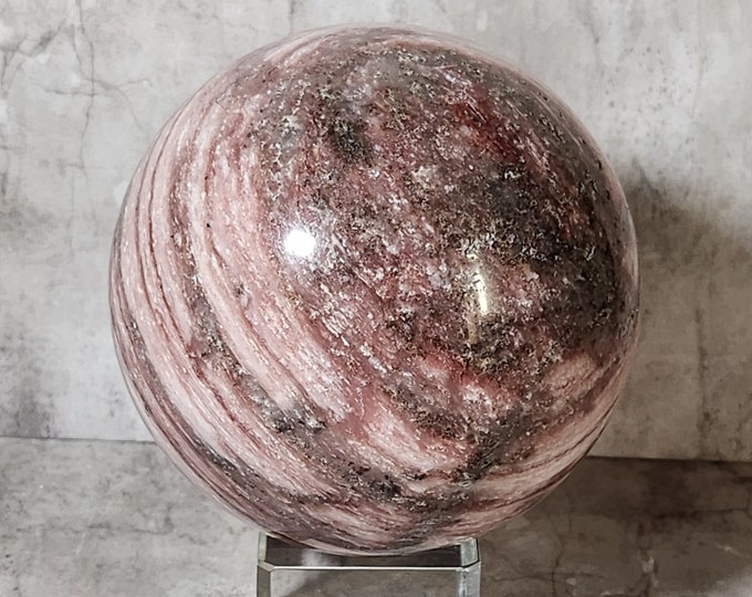 Pink Caribbean Calcite: Enhances tranquility and emotional stability. Helps reduce stress, promotes intuition and personal development