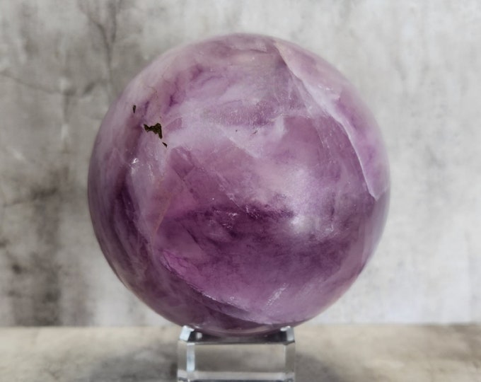 Purple Fluorite: Promotes inner peace and balance. Safe haven for emotional growth, self-discovery, energetic protection.