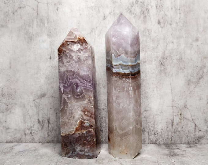 Amethyst Agate: crazy lace an harmonious synergy. Promotes growth, creativity, emotional healing and inner balance.