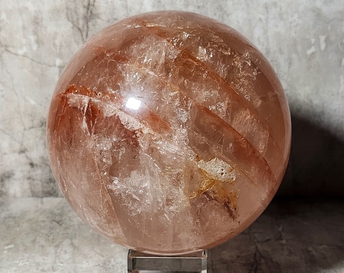 Fire Quartz: Powerful stone that enhances passion and courage, ignites creativity and dispels fears, stimulating action