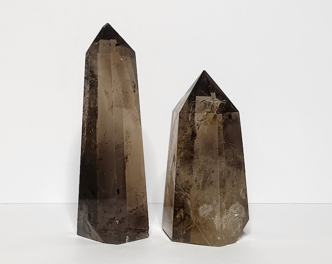 Smoky Quartz: Grounding protection, stimulates clear thinking, provides stability and emotional balance. Powerful stone against negativity.