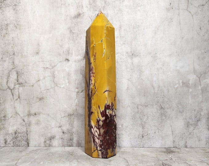 Mookaite Jasper, also called Radiolarite: Promotes inner strength, adventure and emotional balance for a vibrant life.