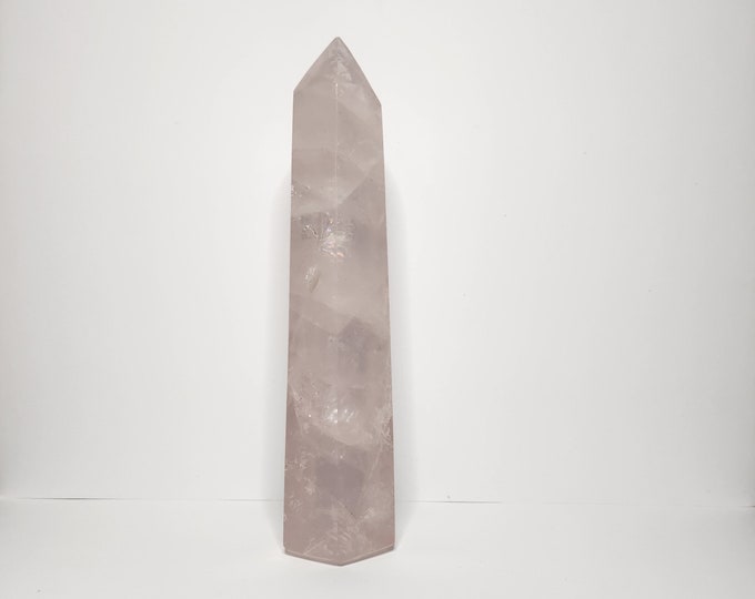 Rose Quartz, known for its delicate pink hue, stimulates love, compassion and emotional healing. For decoration and spiritual healing.