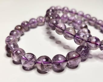 Amethyst bracelet, promotes inner peace, spiritual growth, helps improve sleep and strengthens intuition.