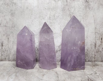 Amethyst protects, purifies and promotes self-knowledge. Stimulates honesty about harmful behavior, supports addiction problems.