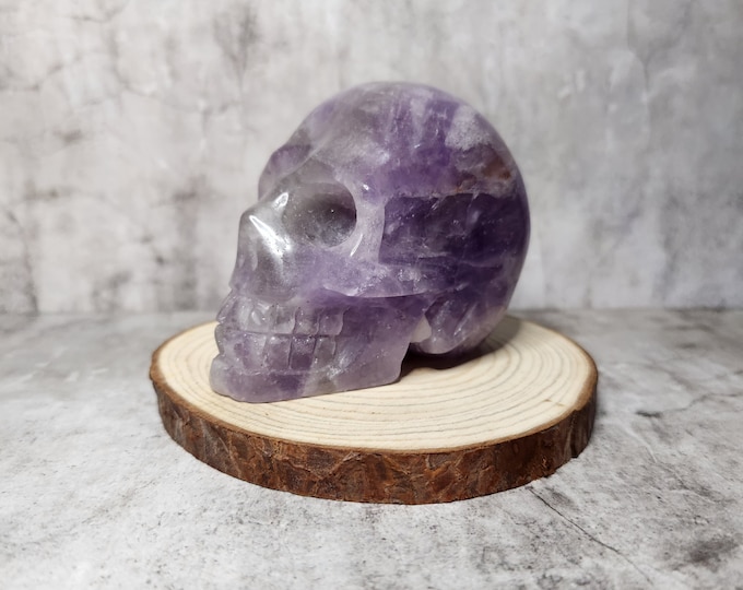 Amethyst Skull: Loved for its calming and protective properties. Promotes inner peace, spiritual growth and intuition.