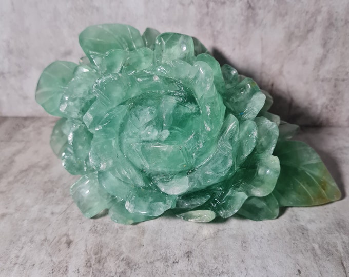 Beautiful Fluorite Peony/Rose. Fantastic sculpture as decoration on your cabinet or altar. Or as a unique and original gift.