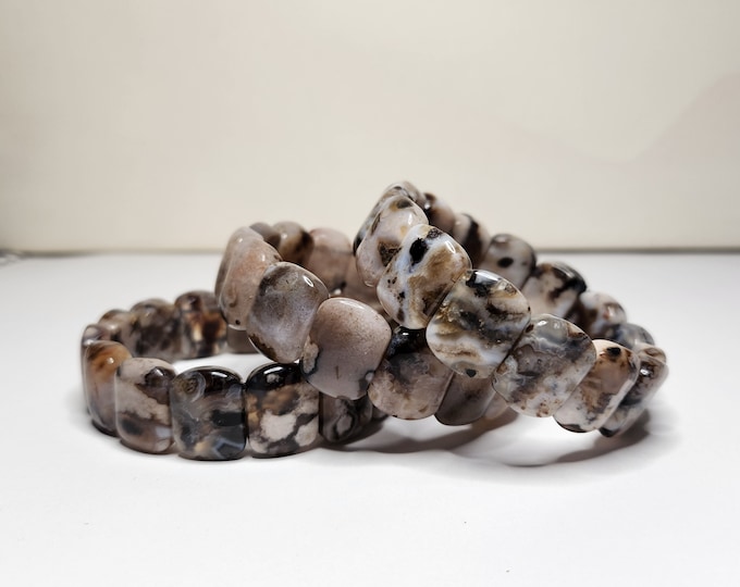 Black Flower Agate: Promotes growth, emotional healing and protection. Grounding, calming, helps release negative emotions.