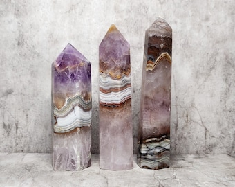 Amethyst Agate: Chevron amethyst and Crazy lace, unique energy. Promotes spiritual growth, creativity and inner balance.