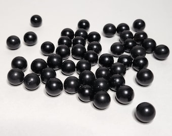 Black Obsidian Beads: Absorbs negative energy, promotes emotional cleansing and helps release trauma.