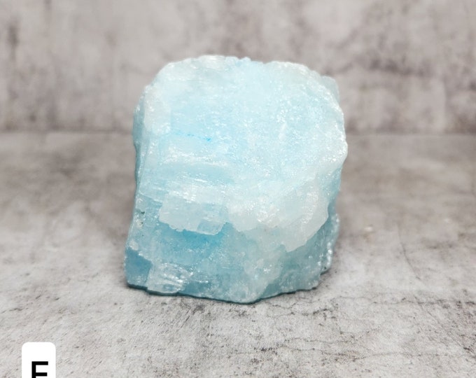 Blue Aragonite: A calming ally for stress relief and inner peace. Perfect for meditation and emotional balance.