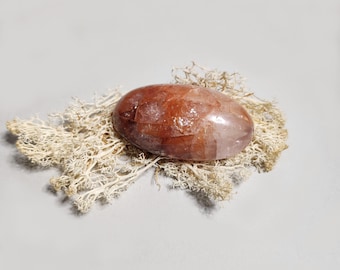 Fire Quartz: Grounding, stimulating energy. Enhances vitality, courage and passion. Promotes self-confidence and helps to let go of fear.