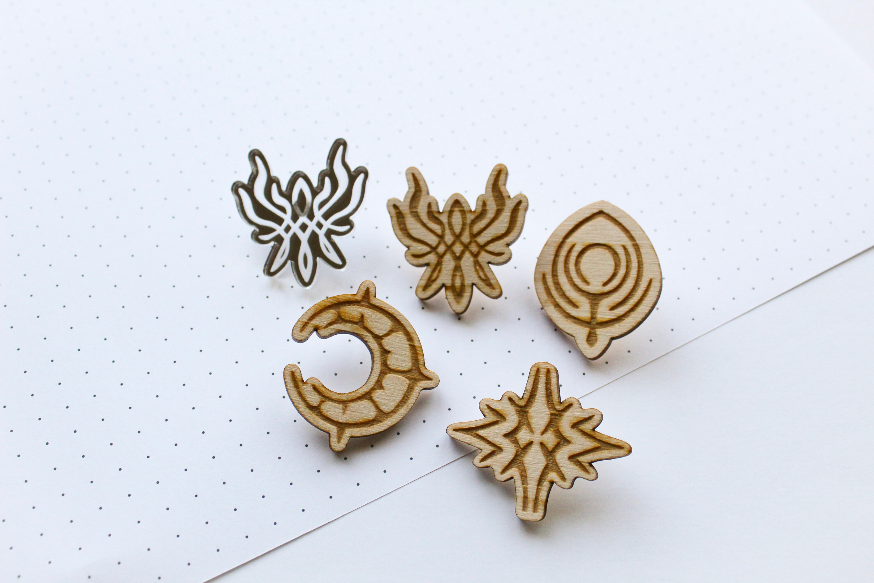 fe3h crests engraved pins