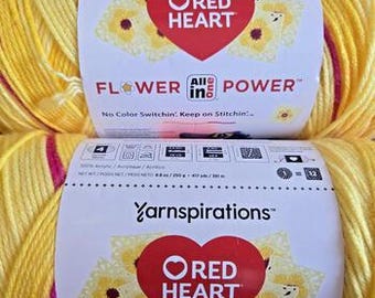 Red Heart All In One Flower Dilly Daylily Pink Lemonade 8.8 Oz Lot of 4 Skeins