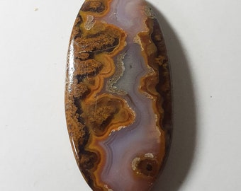 Cabochon Agate Seam