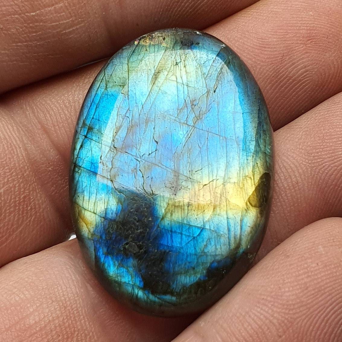 Cabochon Labradorite
