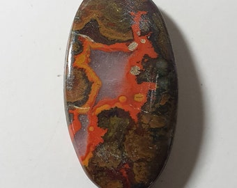 Cabochon Agate Seam