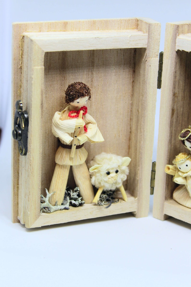 Traditional folk handmade corn husk dolls Holy Family and image 1