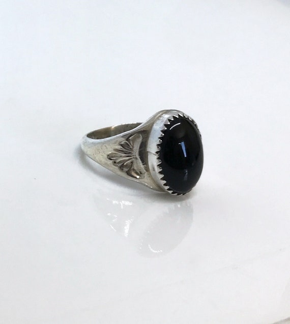 Vintage Onyx and Silver Navajo-made Ring - Etsy Vintage Onyx and Silver Navajo-made Ring - Etsy