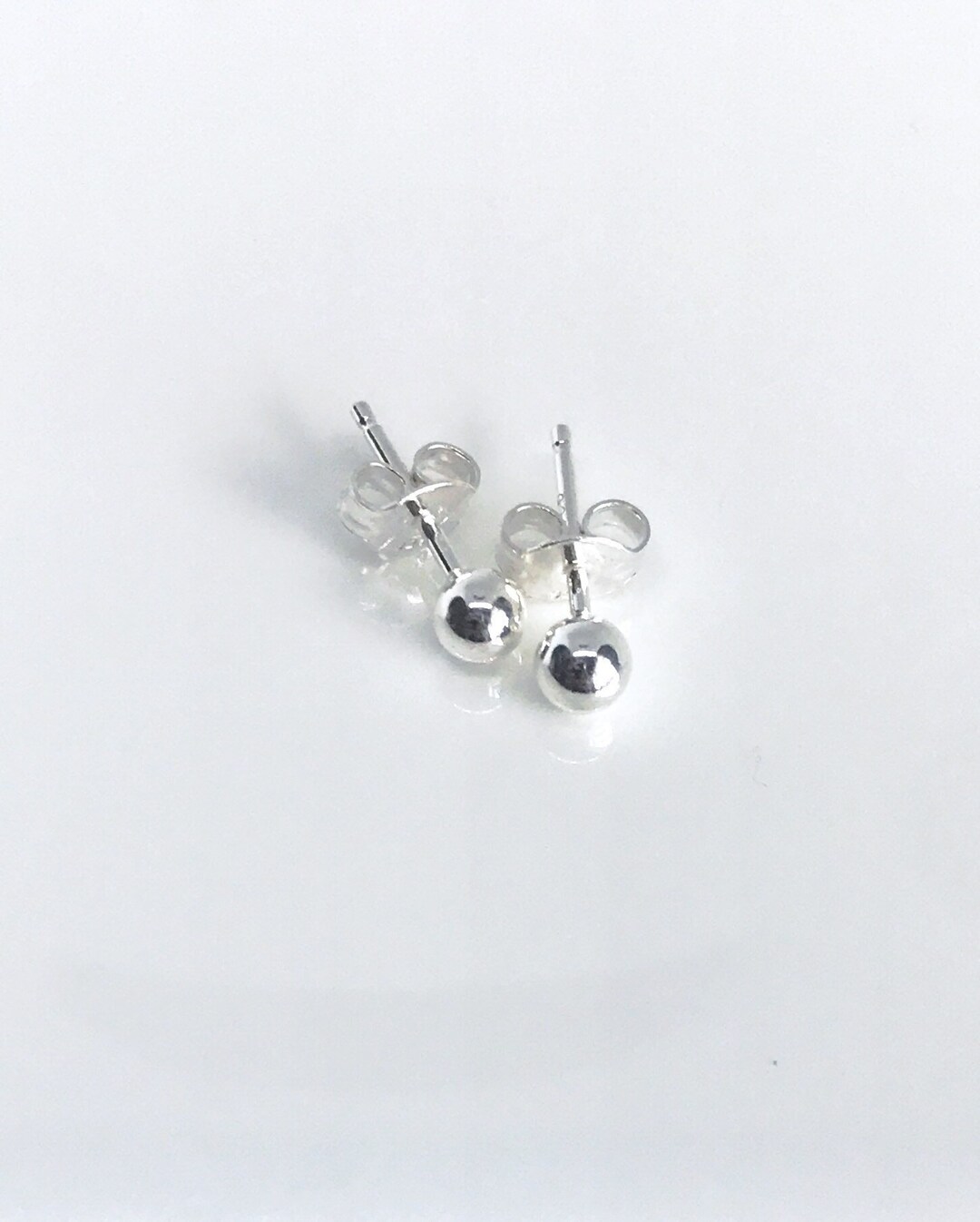 OLD FOLK HOUSE オールドフォークハウス Circle Logo Studs