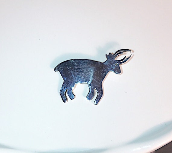 Navajo Silver Pronghorn Animal Pin Brooch