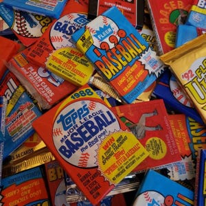 100 vecchie carte da baseball vintage ~ Confezioni di ceralacca sigillate! / Carte iconiche