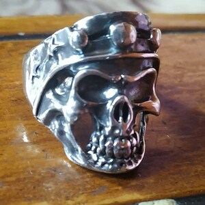 Oxidierte Skelett Ring, Sterling Silber Herren Skelett Ring, Schädel Ring, Reinheit 92,5, handgefertigte Ring