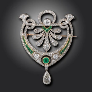 American Diamond(Zircon) And  Emerald Silver ,  Silver Purity 92.5 ,Handmade brooch