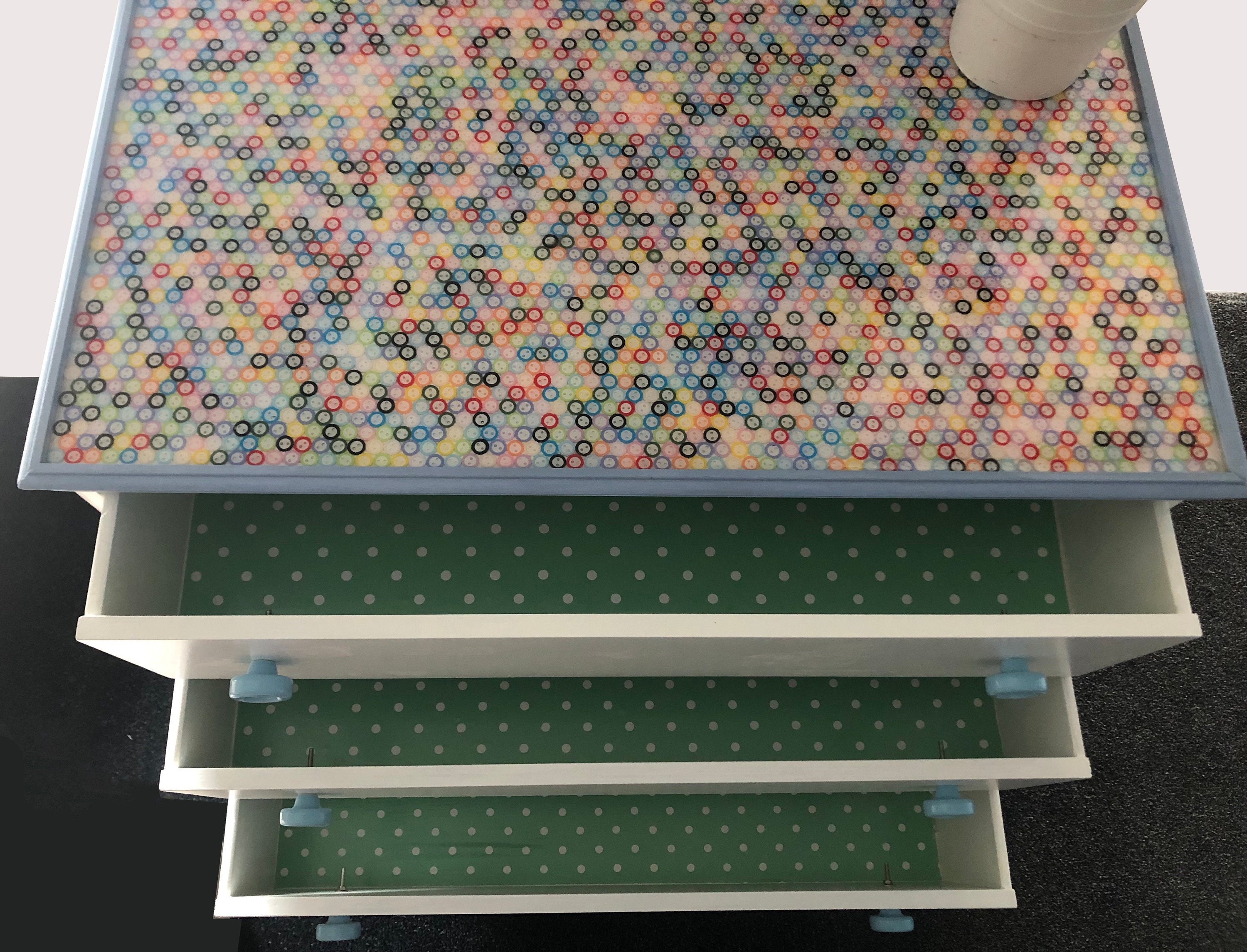 Resin Button topped drawer unit - Etsy.de