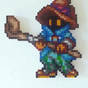 Wall decoration - Black mage / Vivi / bibi Final Fantasy | Sprite from the video game | pixel art / Perler beads