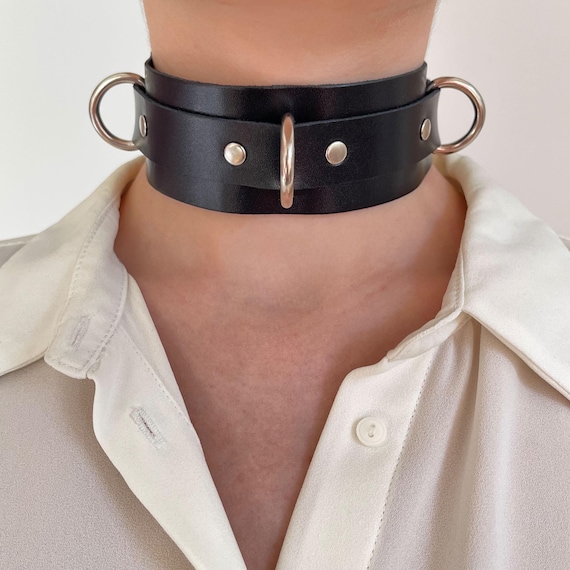 Handgefertigtes BDSM Halsband: Breites Halsband mit D-Ringen - Etsy.de