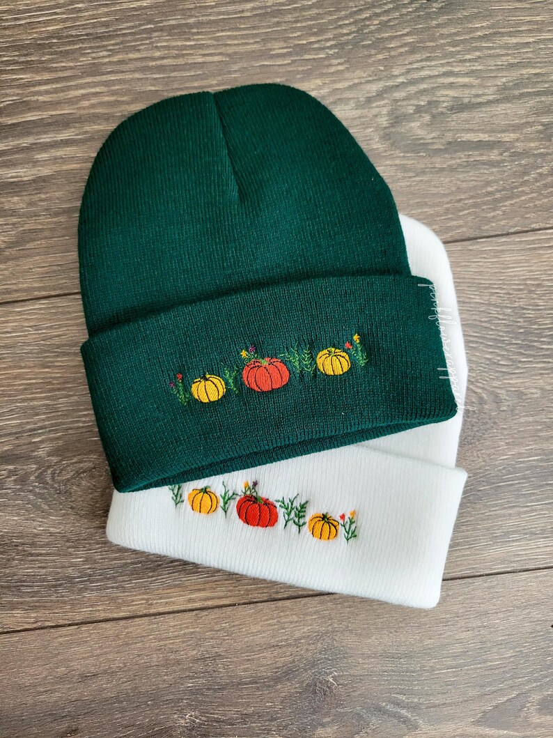 Pumpkin Embroidered Beanie, Fall Beanie, Thanksgiving Hat, broidered Hat, Cozy Fall Beanie afbeelding 8