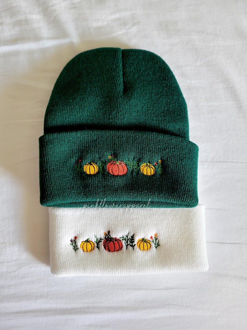 Pumpkin Embroidered Beanie, Fall Beanie, Thanksgiving Hat, broidered Hat, Cozy Fall Beanie afbeelding 4